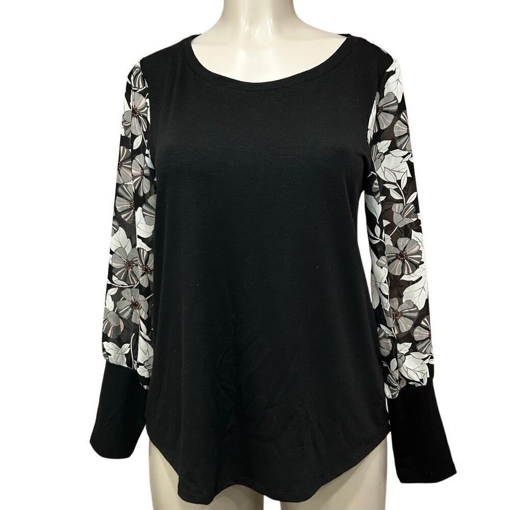 Maurices Blouse Women's Medium Black Floral Long Sleeve Pullover Top